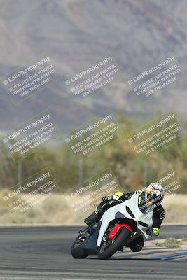 media/Oct-30-2025-Racers Edge (Thu) [[dabbdaf680]]/3-B Group/Session 5 (Turn 6)/